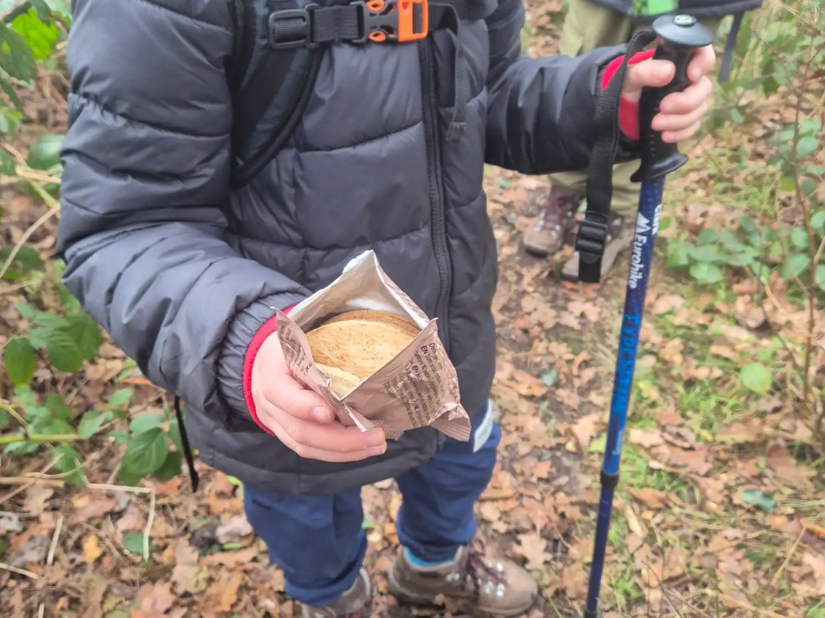 5 Easy & Energising Hiking and Biking Snacks for&nbsp;Kids