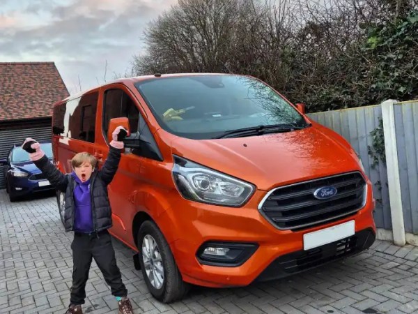 Ford Transit Custom Campervan Build – Part 2: Installing&nbsp;Windows.